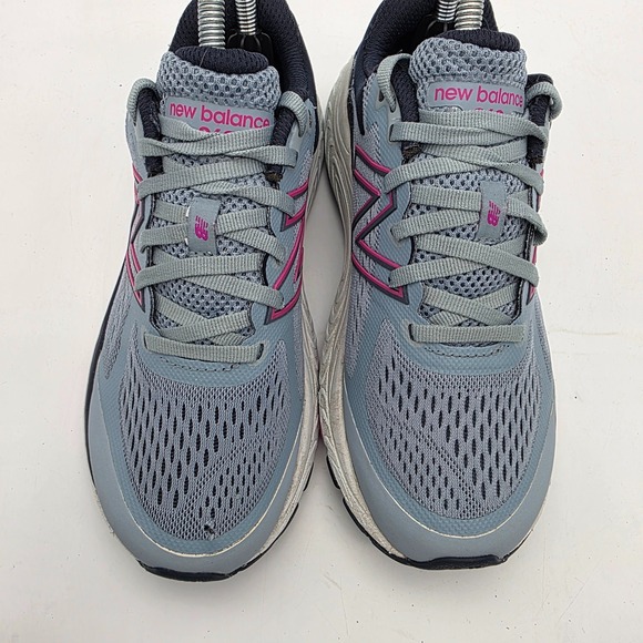 Size 6.5 Women's - New Balance 840v5 Cyclone Magenta Pop W840CM5 - Picture 2 of 9